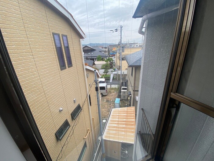 物件内観写真14　(室内からの展望)