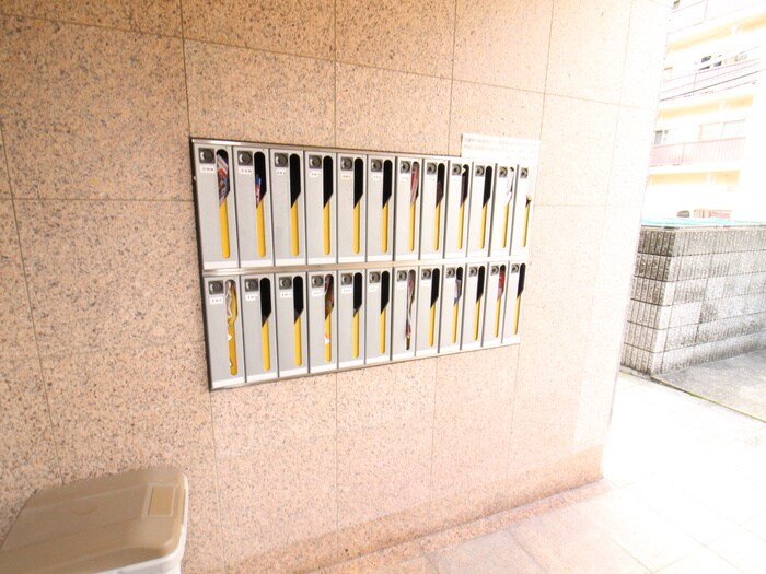 物件外観写真4　(建物設備)