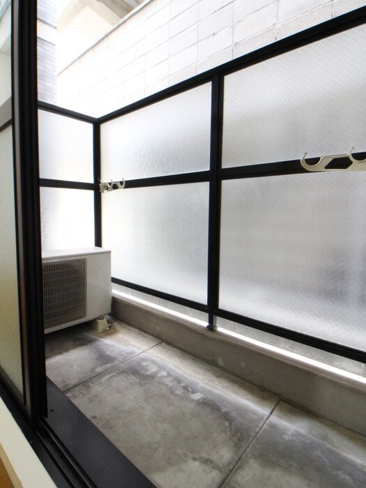 物件内観写真11　(ベランダ・バルコニー)