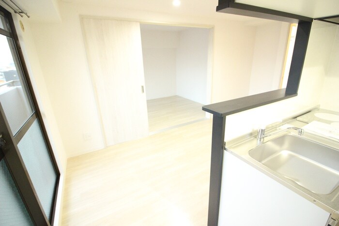 物件内観写真8　(居室)