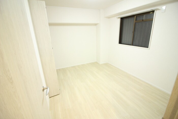 物件内観写真16　(居室)