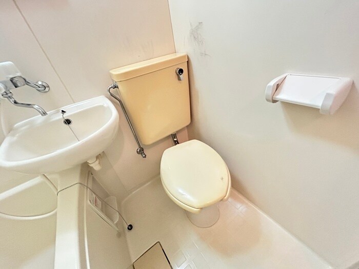 物件内観写真13　(トイレ)