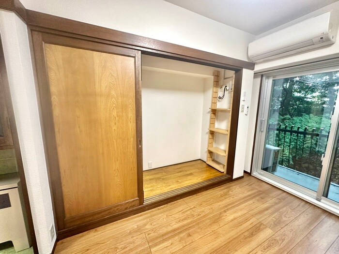 物件内観写真11　(収納)