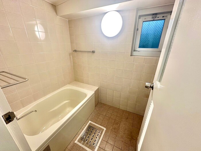 物件内観写真13　(バス／シャワールーム等)