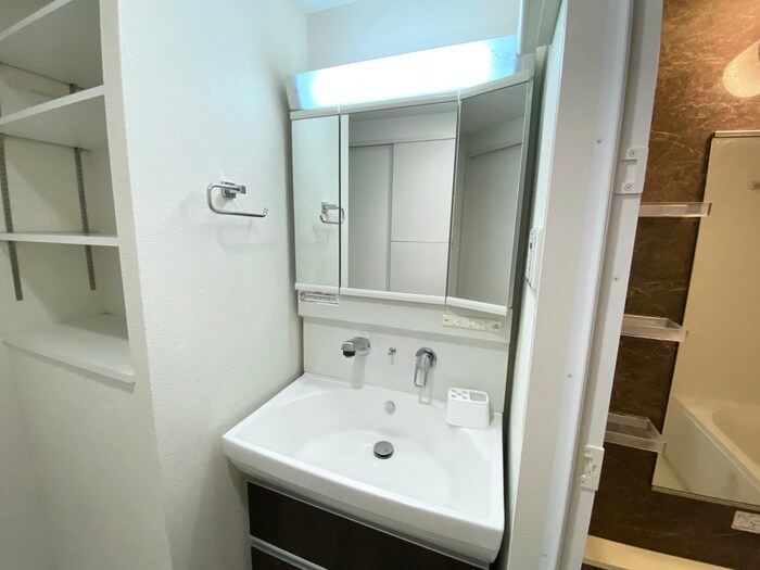 物件内観写真10　(洗面)