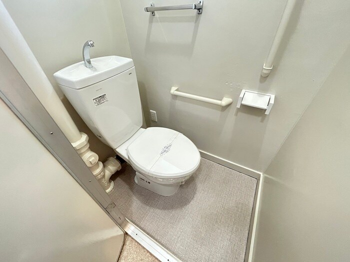 物件内観写真12　(トイレ)