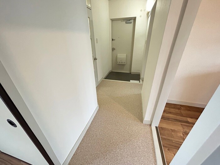 物件内観写真20　(廊下)