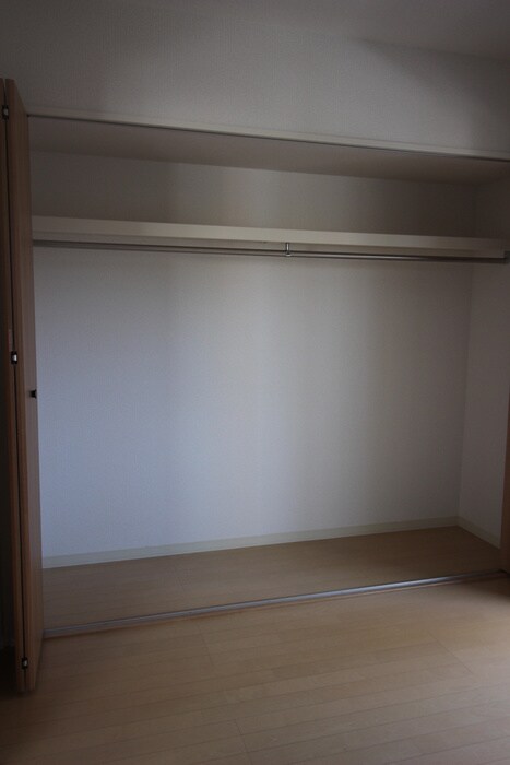 物件内観写真13　(収納)