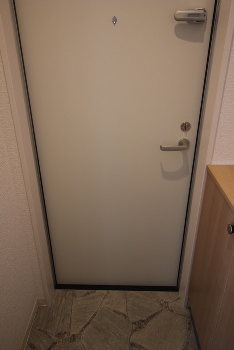物件内観写真17　(玄関)