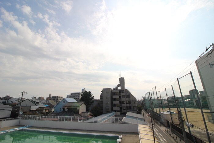 物件内観写真18　(室内からの展望)