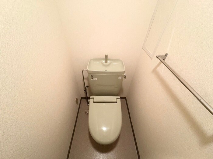 物件内観写真14　(トイレ)