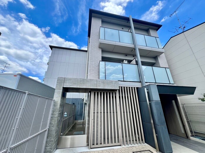 物件外観写真1　(外観写真)