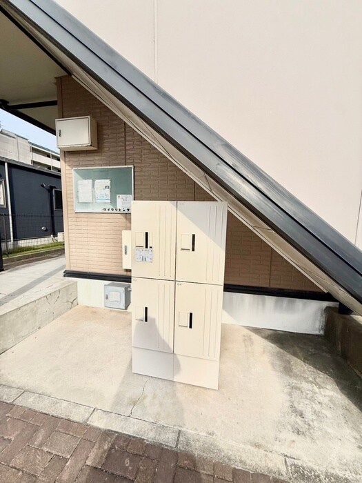 イ－ストファ－ムの建物設備