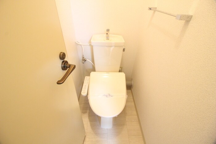 物件内観写真11　(トイレ)