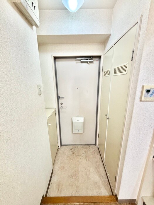 物件内観写真19　(玄関)