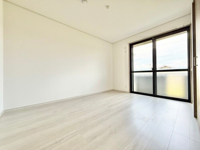 物件内観写真9　(居室)