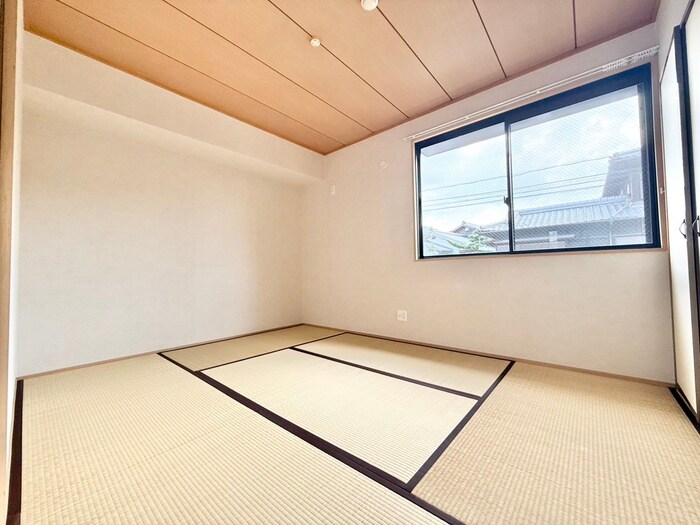 物件内観写真10　(居室)