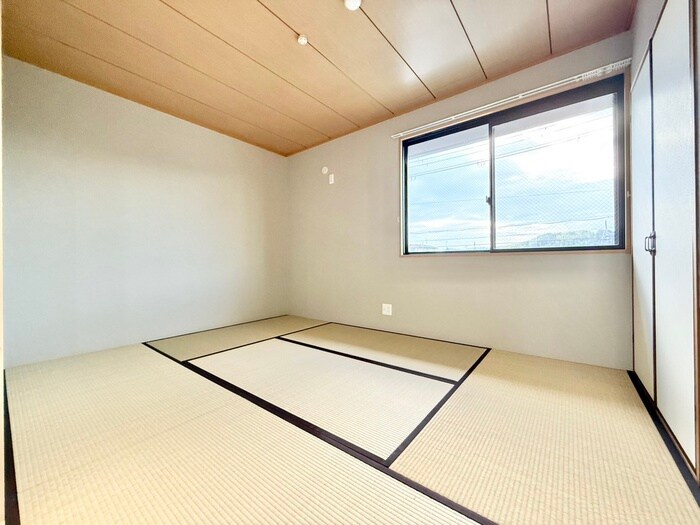 物件内観写真10　(居室)