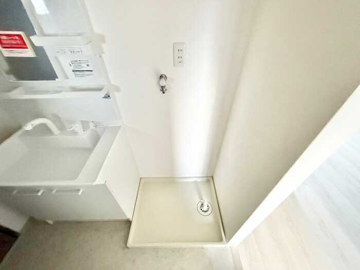 物件内観写真18　(洗濯機置場)