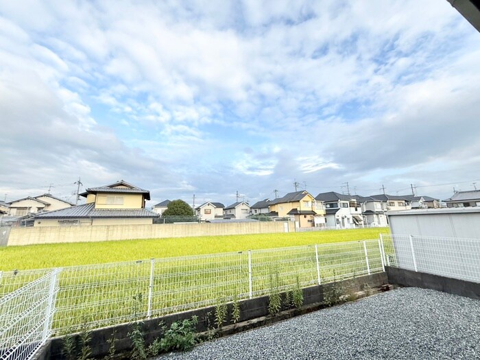 物件内観写真22　(室内からの展望)