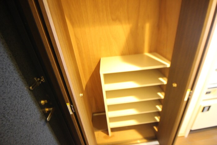 物件内観写真17　(靴箱)