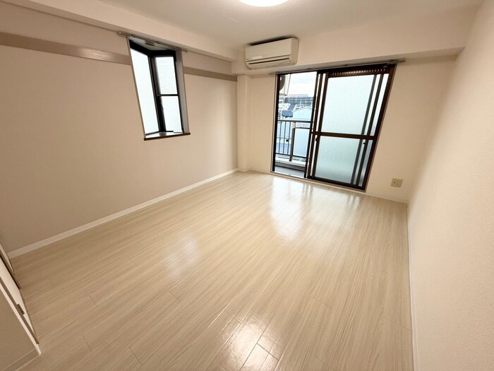 物件内観写真15　(居室)