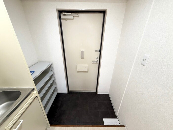 物件内観写真19　(玄関)
