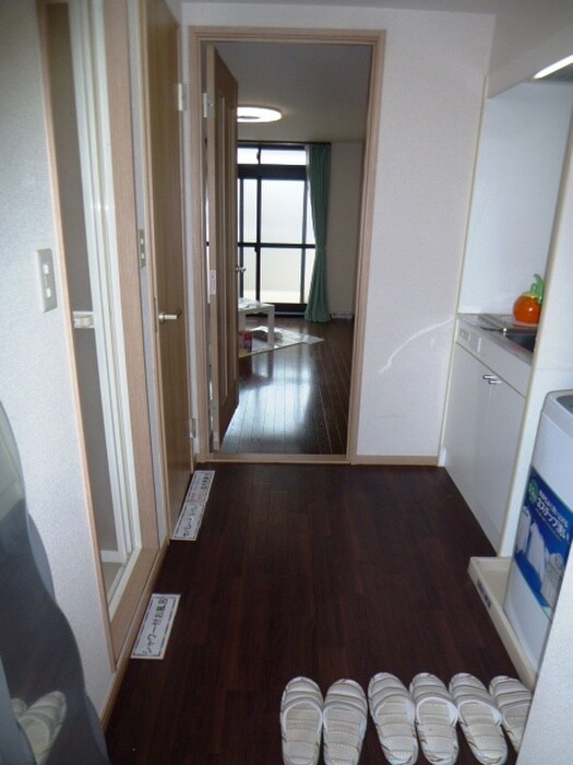 物件内観写真21　(廊下)