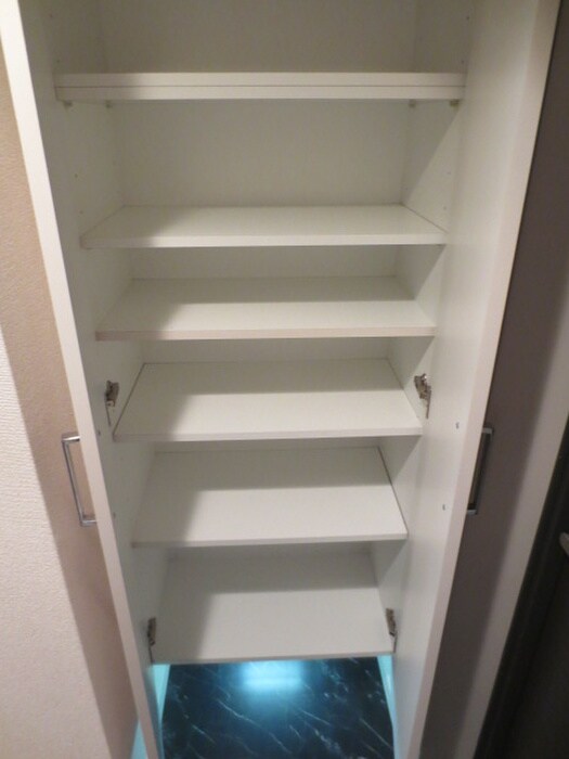 物件内観写真17　(靴箱)