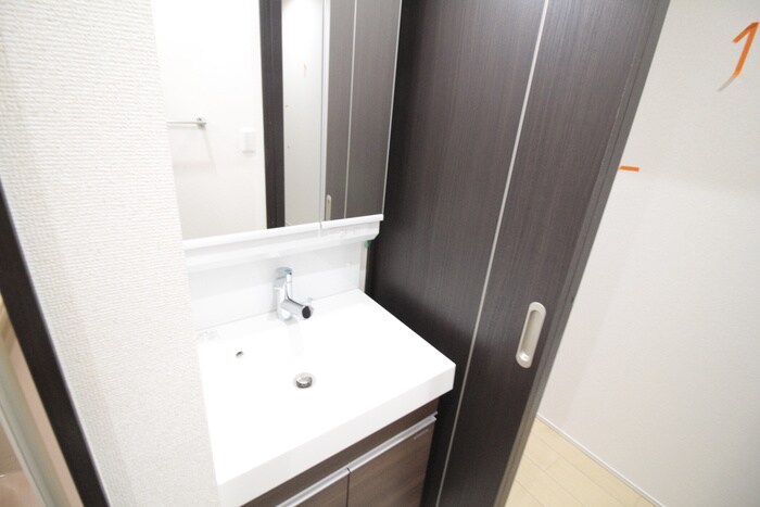 物件内観写真11　(洗面)