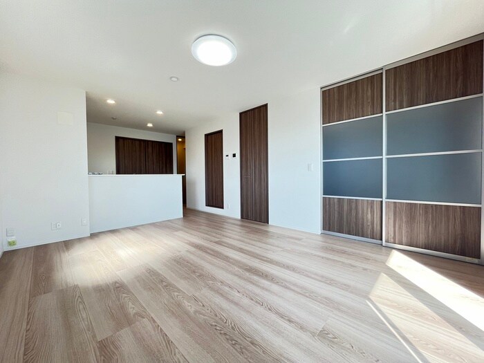 物件内観写真8　(居室)