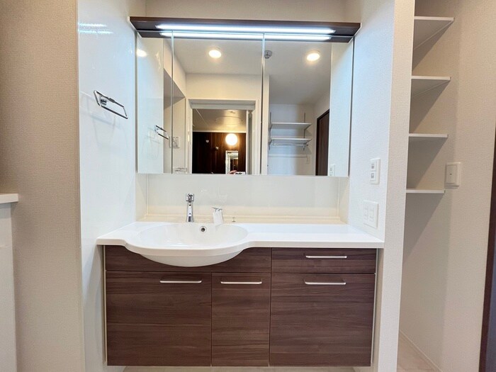 物件内観写真14　(洗面)