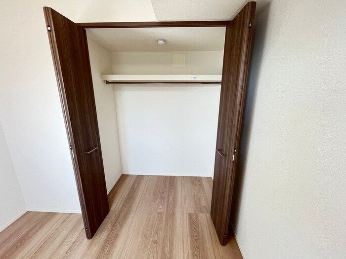 物件内観写真15　(収納)