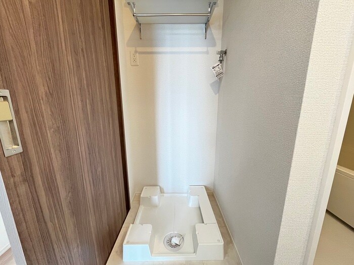 物件内観写真20　(洗濯機置場)