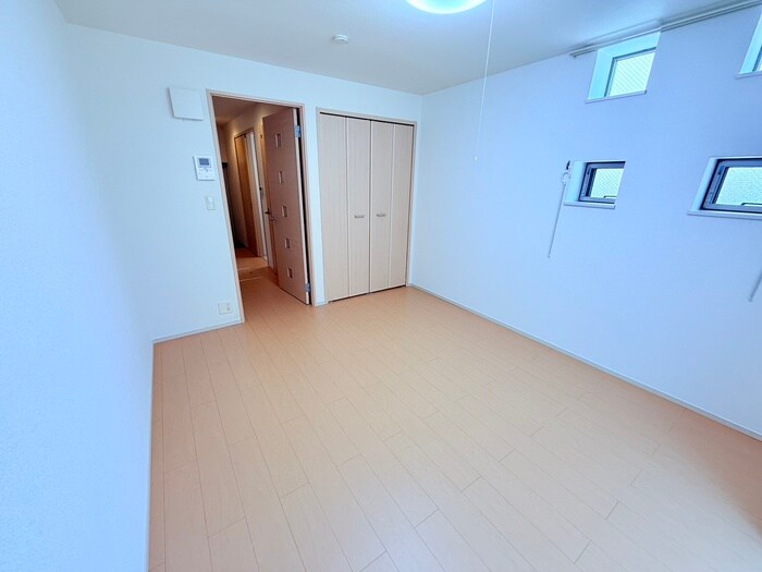 物件内観写真10　(居室)