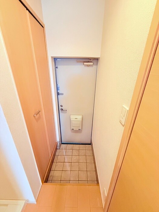 物件内観写真20　(玄関)