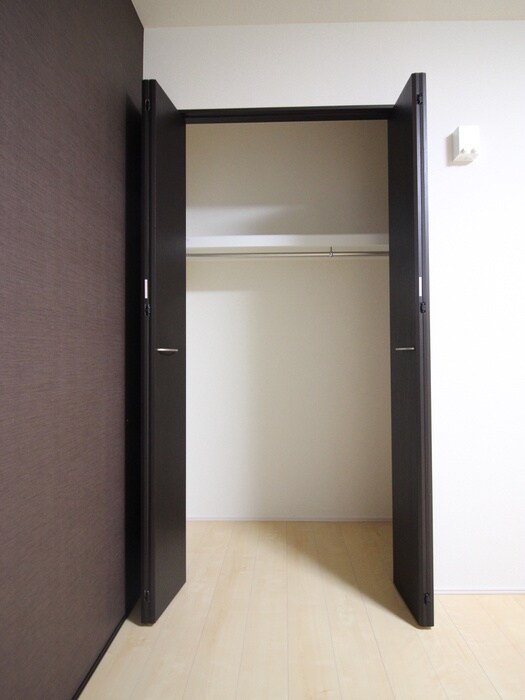 物件内観写真15　(収納)