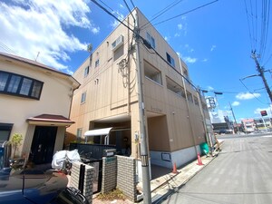 辻マンション外観写真