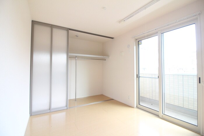 物件内観写真10　(居室)