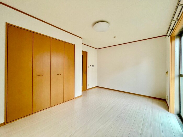 物件内観写真11　(居室)