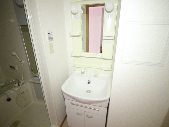 物件内観写真12　(洗面)