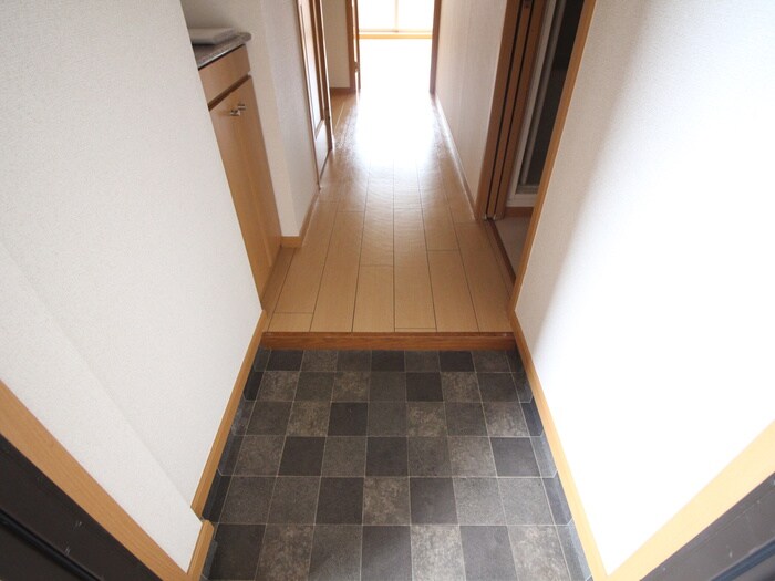 物件内観写真20　(玄関)