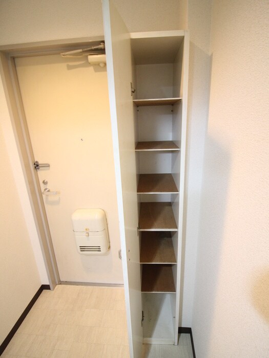 物件内観写真13　(靴箱)