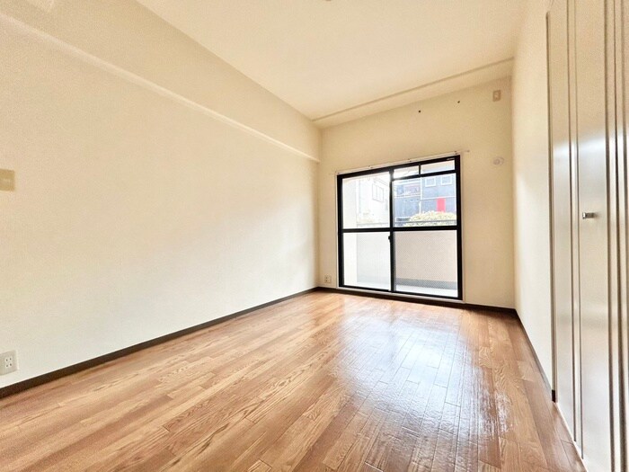 物件内観写真10　(居室)