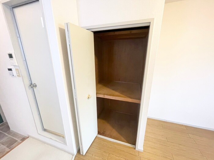 物件内観写真14　(収納)