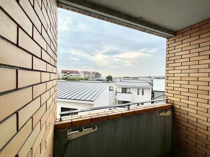 物件内観写真19　(室内からの展望)