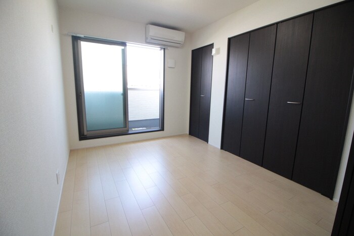 物件内観写真11　(居室)