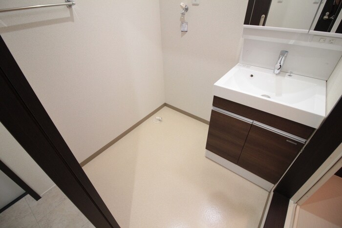 物件内観写真14　(洗濯機置場)