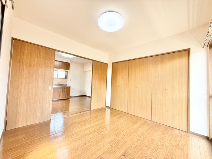 物件内観写真9　(居室)