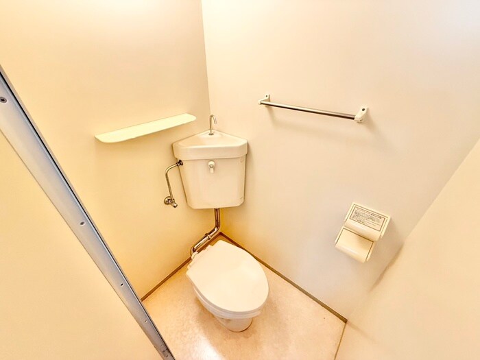 物件内観写真16　(トイレ)